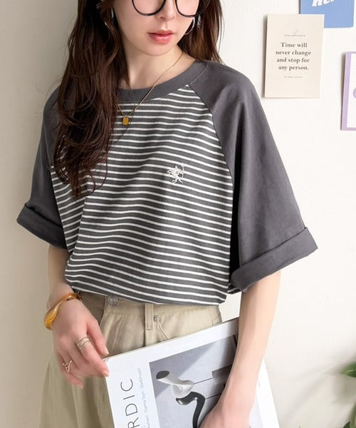 《JaVaジャバコラボ》お洒落迷子の救世主。綿100％胸刺繍ラグラン配色ボーダーTシャツ jv1260558