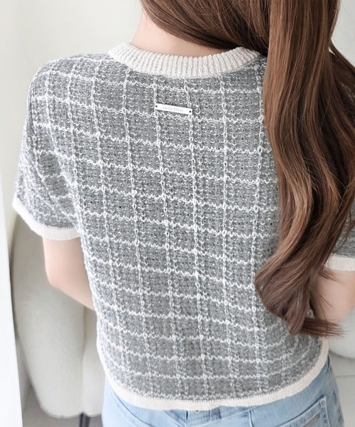 【mily bilet】さりげない華やぎで品よく可愛い♪パール釦ツイード編みロゴプレート付ニットカーディガン（半袖） mi1359057