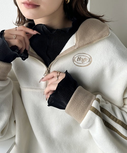 上品な光沢感。2wayメロープリーツハイネックトップス ce0420042