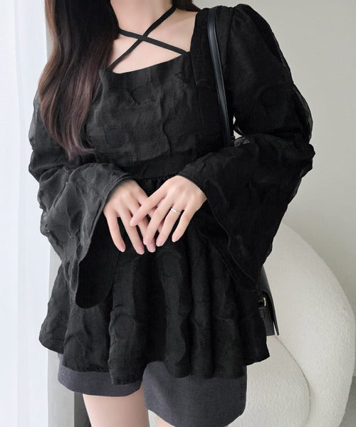 【mily bilet】立体感が大人可愛くて、一枚で華やぐ。ぽこぽこペプラムトップス mi1329131
