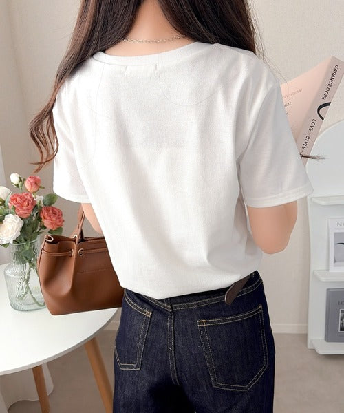 【mily bilet】フロント刺繍でさりげなく華やぐ♪ 立体花モチーフＴシャツ（半袖） mi1359053