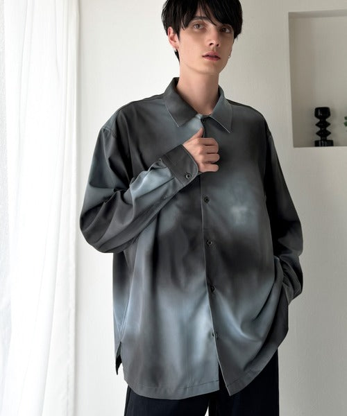 【Classical Origin】「都会的スタイル」。総柄ドレープキャンプカラーシャツ（長袖）/Relaxed Drape All-Over Pattern Camp Collar Shirt co1150039