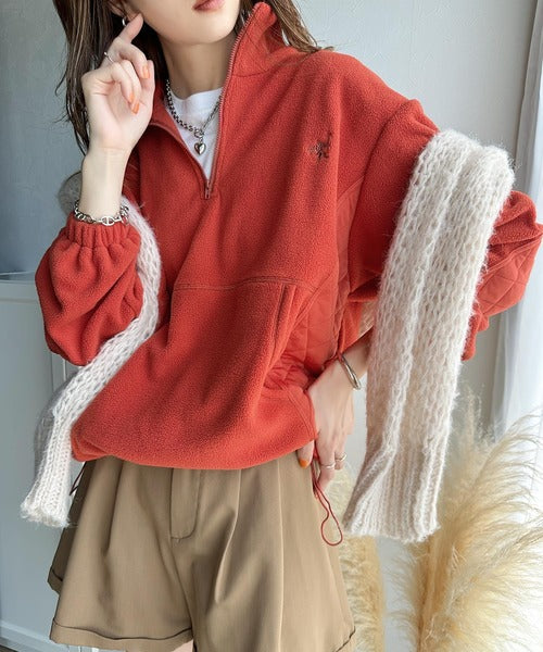 大人カジュアル。ワンポイント胸刺繍入りフリース×キルトハーフジッププルオーバー ce1110083
