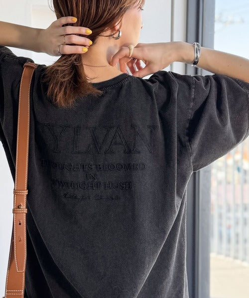 《JaVaジャバコラボ》色褪せで魅せる、ラフな品格。綿100％前後２WAYアシッド刺繍ユルTEE（半袖） jv1260544