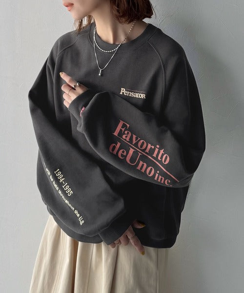 《Javaジャバコラボ》抜け感纏い、センスで遊ぶ。ロゴ袖刺繍＆グラフィック裏起毛プルオーバー jv1050328