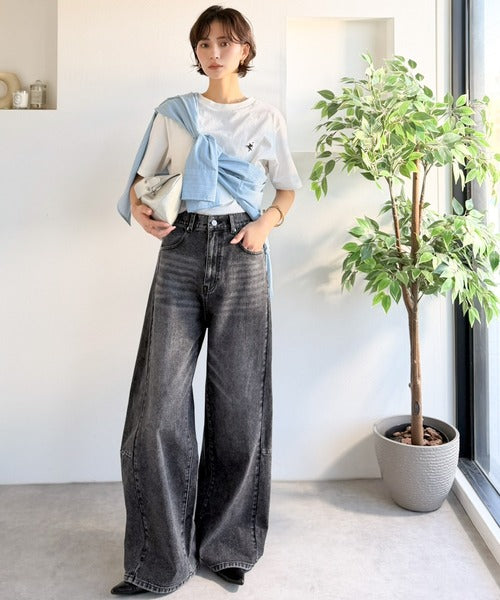 自然なカーブで美脚見え。抜け感たっぷりカーブラインデニムパンツ（ワイド） ce0900016