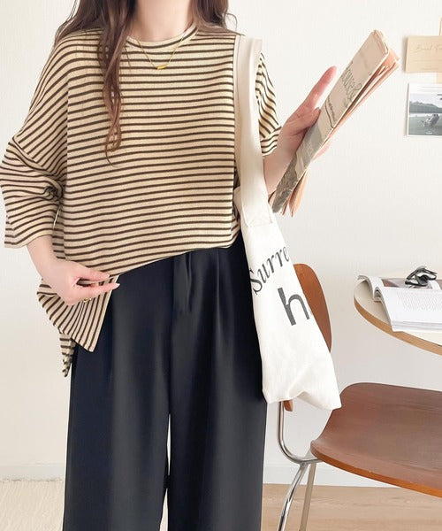 甘めもカジュアルも着こなせる定番item。サイドスリットボーダー半袖Tシャツ ce1020151