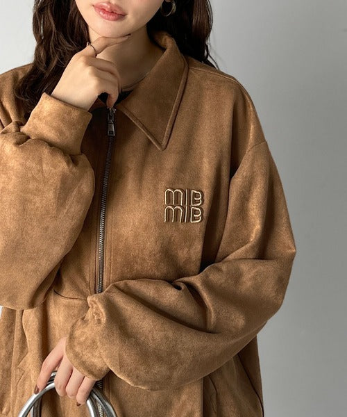 【mily bilet】柔らかタッチで上品見え◎立体刺繍デザインスエードポンチ素材ダブルジップアウター mi1359028