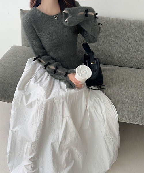 【mily bilet】品よく可愛い♪ふんわり愛されニット。甘さと抜け感が◎袖リボン使いフェザーシャギーリブニット mi1029132