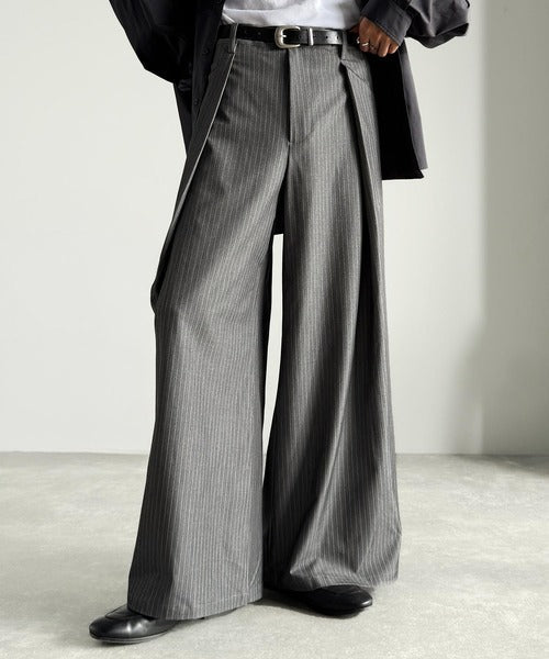 【Classical Origin】「袴型立体シルエット。」インタックワイドフレアスラックス／In-Tuck Design Wide Flared Pants co1150055