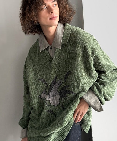【Classical Origin】「個性で遊ぶ。」モール糸使いルースター柄襟付きVネックセーター／Chenille Yarn Rooster Motif Collared V-Neck Sweater co1150075