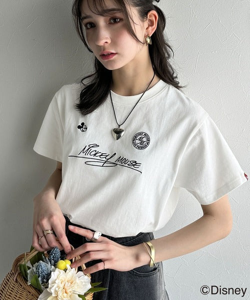 大人女子必見！　綿100％「ディズニー」サイン風刺繍Tシャツ（半袖） ce1330037