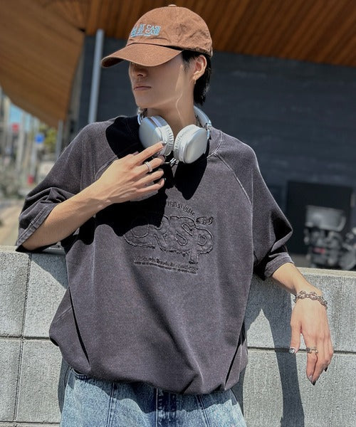 《JaVaジャバコラボ》裾はドロストでお好みのシルエットに。ヴィンテージライクな半袖ロゴスウェット jv1029126