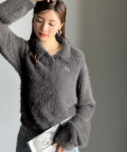 【mily bilet】カジュアルな大人ふんわり。メタルプレート使いフェザーシャギーポロニット（長袖） mi1029134