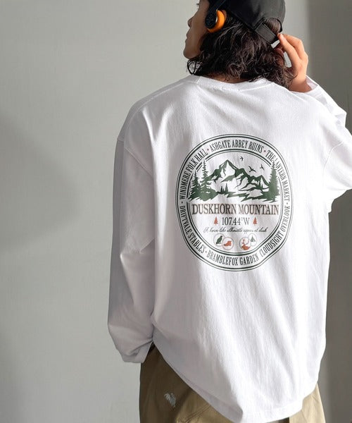 《JaVaジャバコラボ》程よいストリート感で幅広いスタイルにマッチ。 綿100%アドベンチャーマウンテンTシャツ（長袖） jo1150068