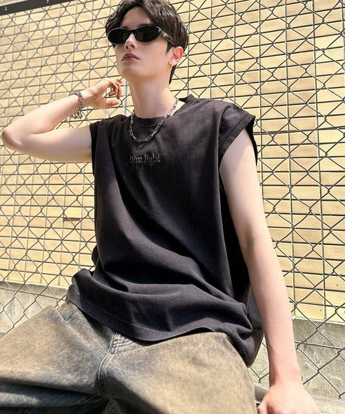 「1枚で主役。」紐刺繍スノーウォッシュ加工ノースリーブTシャツ／String Embroidery Snow-Washed Sleeveless T-Shirt co1150032