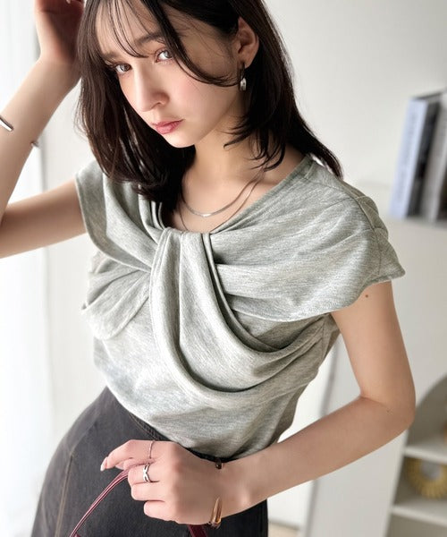 ”きれいめラフ”にこれ一択♪胸元ツイストリボンデザインTシャツ（半袖） ce1110121