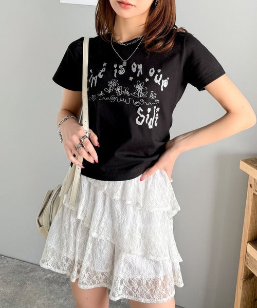 【mily bilet】大人の上品グラフティ。ハンドペイントライクシルバープリントコンパクトTシャツ mi1329023