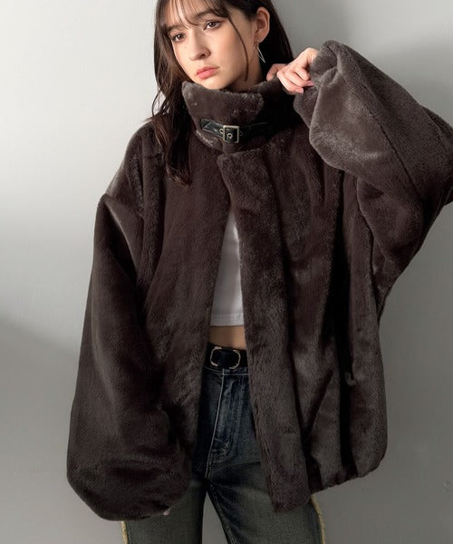 【Classical Origin】「3wayアレンジ可能。」ベルト襟フェイクファー素材ジャケット／Belted Collar Faux Fur Jacket co1150080