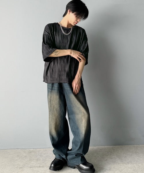 涼しくキマる、大人のリラックス。オーバーサイズウェーブ柄ジャガード半袖Ｔシャツ（メンズ） cm1010429
