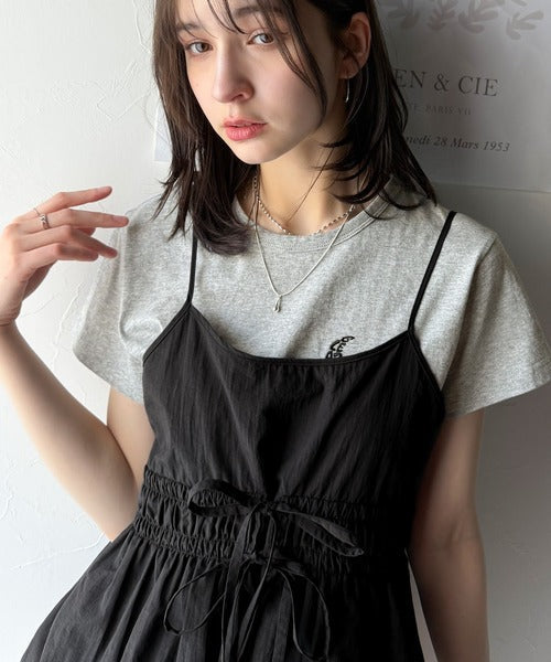 旬のレイヤードスタイルがこれ一着で即完成。ダブルリボン使いキャミ＆ムーン刺繍半袖Tシャツセット ce1265004