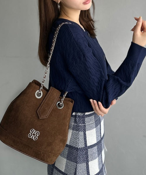 【mily bilet】わがまま叶える、最強おでかけバッグ♪ロゴプレート使いチェーン巾着バッグ mi1179057