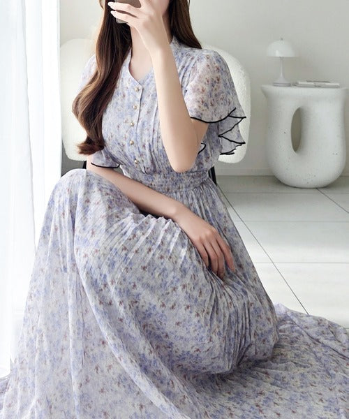 【mily bilet】水彩調の花柄が目を惹く、大人の袖フリルプリーツワンピース（半袖） mi1139116