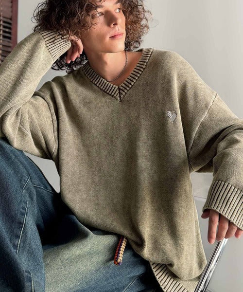 【Classical Origin】「自分ウケ最強。」綿100％刺繍入りピグメント加工Vネックセーター／Pigment-Dyed 100% Cotton Embroidered V-Neck Sweater co0780016