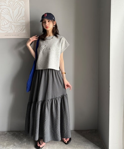 《JaVaジャバコラボ》上品な大人の抜け感。フロントPAEANエンボス加工半袖Tシャツ（ロゴ） jv1260427