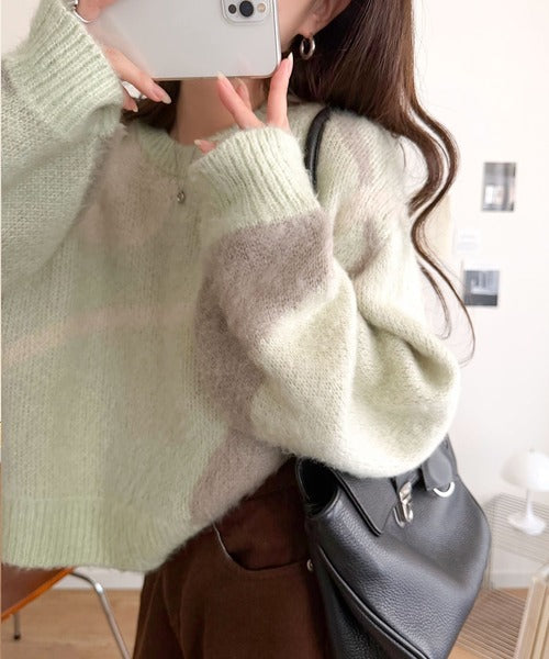 【mily bilet】きゅんモテニット♪柔らかな配色を、ふんわり軽やかに。ニュアンス柄短丈ニットプルオーバー mi1029208
