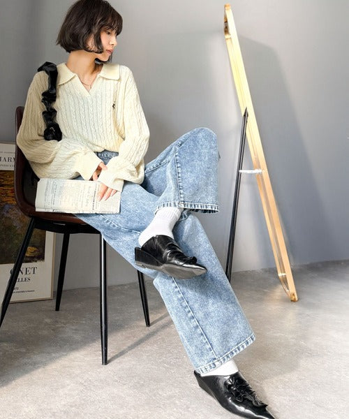 ”品よく華やぐ”。大人のマストバイニット。胸刺繍ケーブル編みポロ襟スキッパーニット ce1050308