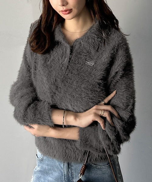 【mily bilet】カジュアルな大人ふんわり。メタルプレート使いフェザーシャギーポロニット（長袖） mi1029134