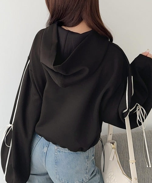 【mily bilet】大人のこなれ感が魅力。胸刺繍ダブルジップクロップドダンボールパーカー(ショート丈) mi1329011