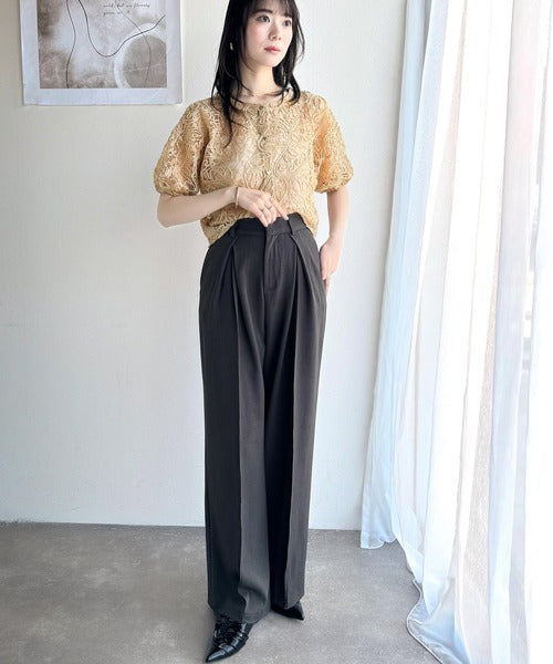 【mily bilet】大人の華やかトップス。ハートボタン使い前後2way花柄レースコード刺繍カーディガン(半袖） mi1019069