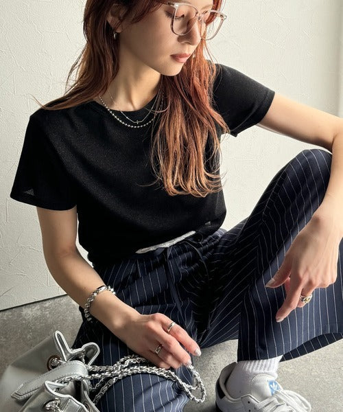 さりげなく輝くラメが主役。ラメ入りショート丈Tシャツ（半袖） ce1110124