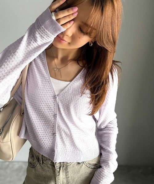 【mily bilet】抜け感とキラ感、どっちも欲張るのが正解◎箔プリントメッシュショート丈Vネックカーディガン(長袖) mi1259016