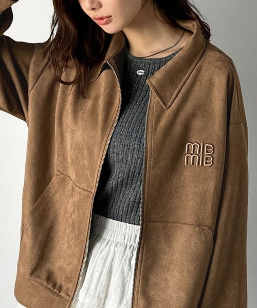【mily bilet】柔らかタッチで上品見え◎立体刺繍デザインスエードポンチ素材ダブルジップアウター mi1359028