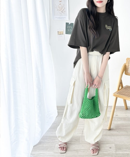 大人の上級カジュアル。綿100％ワンポイント刺繍ロゴTシャツ ce1050183