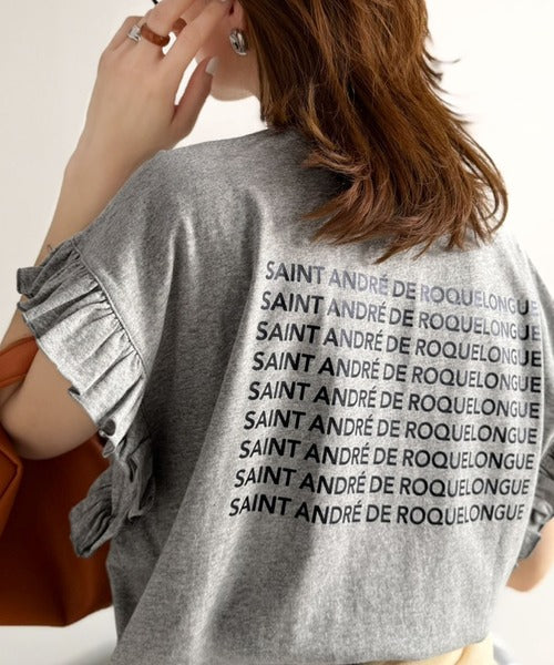 《JaVaジャバコラボ》着るだけで主役級。綿100％バック箔プリント袖フリルTシャツ（半袖） jv1330104