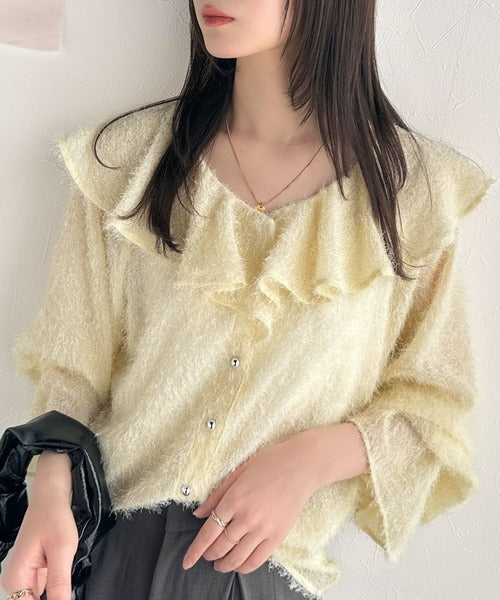 【mily bilet】ふんわり愛らしさを纏う大人ガーリーMIX。シアーフェザーフリル襟キャンディースリーブブラウス（長袖） mi1019078