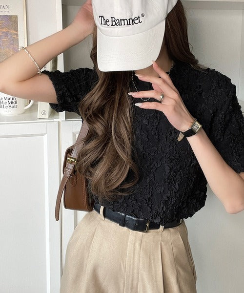 華やかな高級感を演出する。カットジャガード短丈Tシャツ（半袖） ce1050273