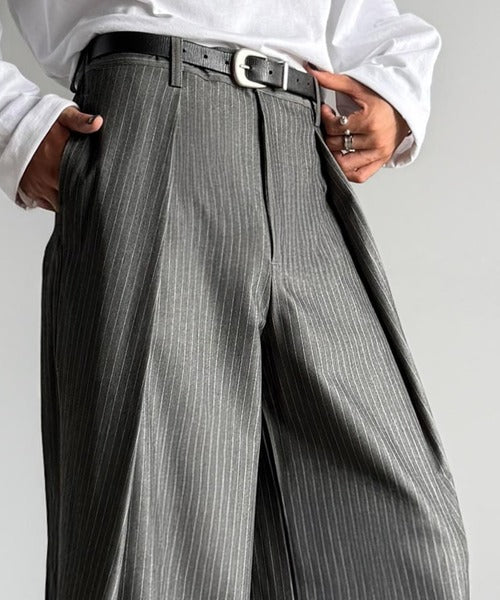 【Classical Origin】「袴型立体シルエット。」インタックワイドフレアスラックス／In-Tuck Design Wide Flared Pants co1150055