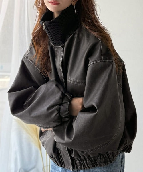 《JaVaジャバコラボ》ゆるっとシルエットで、こなれたムードをプラス。ヴィンテージ加工フェイクレザージャケット jv1070167