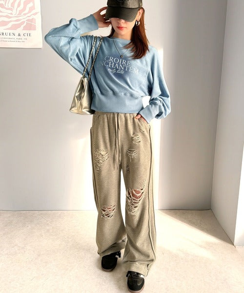 【mily bilet】カジュアルだけどこなれ感たっぷり。ラインストーン＆ぼかしプリント裏毛使いスウェットクロップド丈トップス mi1329014