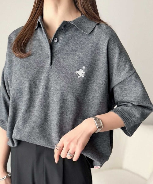 抜け感のあるゆったりシルエット。胸刺繍で上品さをプラス♪胸刺繍ルーズポロニットプルオーバー(半袖) ce1240115