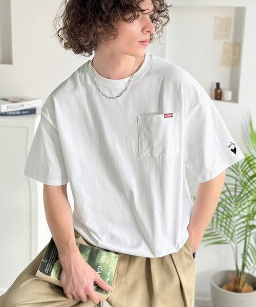《JaVaジャバコラボ》男女でお揃いできちゃう！バックプリントで差がつく個性派T♪ 裾スピンドル フロッキーバックプリントビッグTシャツ jv1260543