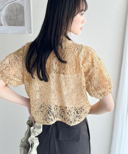 【mily bilet】大人の華やかトップス。ハートボタン使い前後2way花柄レースコード刺繍カーディガン(半袖） mi1019069