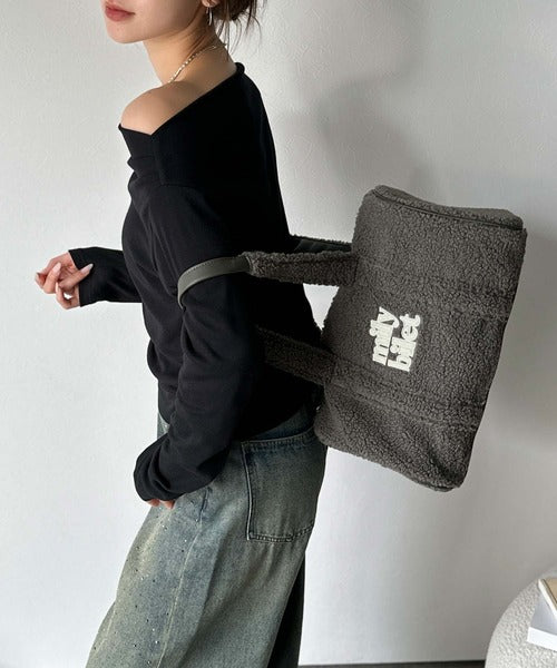 【mily bilet】ふわもこ感がたまらない主役バッグ♪ロゴ刺繍ボアボストンバッグ mi1179067
