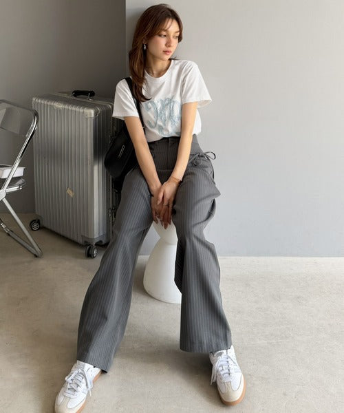 【mily bilet】1枚でサマになる。レースの透け感と光沢が魅力のレースワッペンTシャツ（半袖） mi1029185