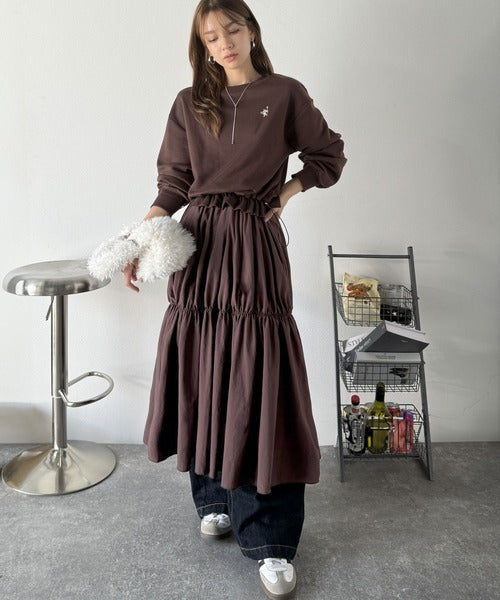 一枚でコーディネートが完成する優秀アイテム◎胸刺繍ドロスト裏起毛ドッキングワンピース ce1020325